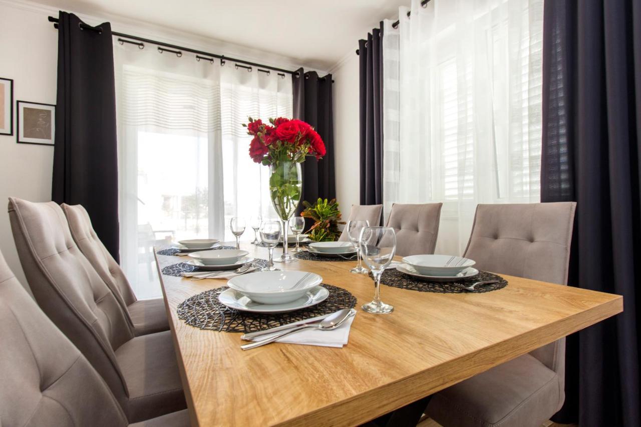 Holiday Home Lucia Lozovac Luaran gambar