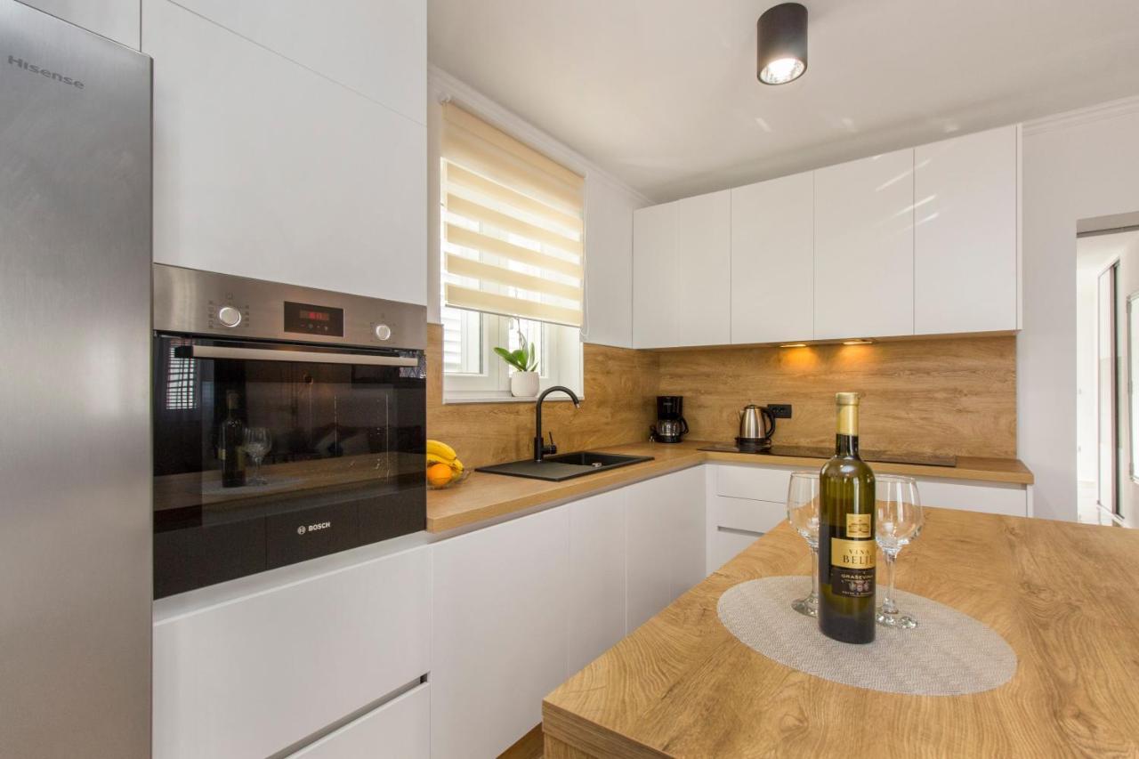 Holiday Home Lucia Lozovac Luaran gambar