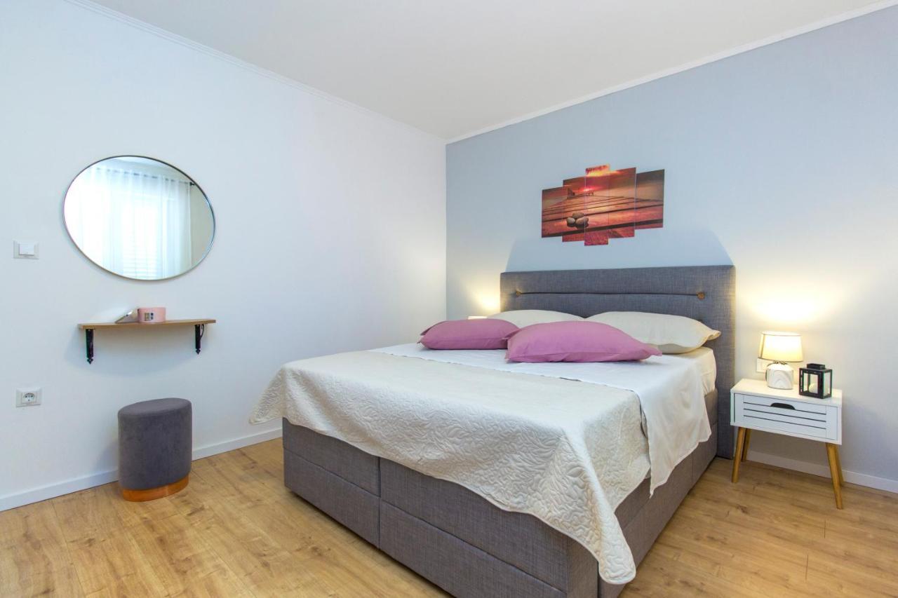 Holiday Home Lucia Lozovac Luaran gambar