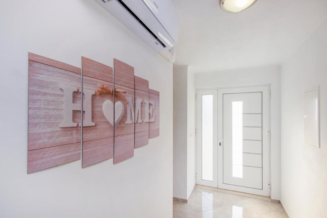 Holiday Home Lucia Lozovac Luaran gambar