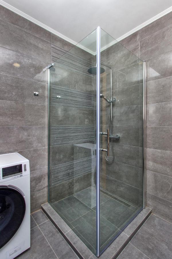 Holiday Home Lucia Lozovac Luaran gambar